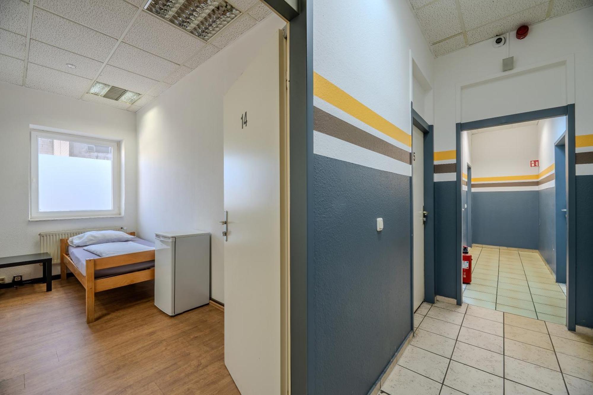 K 357 - Monteurzimmervermittlung Und Vermietung Hostel *